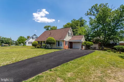 4809 Upland Dr, Alexandria, VA 22310