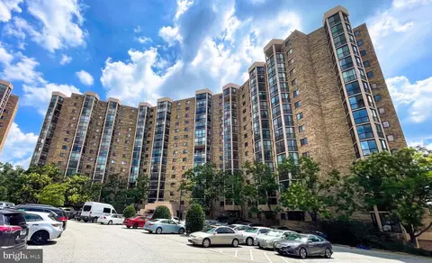 5904 Mount Eagle Dr #803, Alexandria, VA 22303