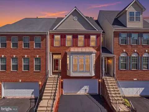 13110 Forest Mist Ln, Fairfax, VA 22033