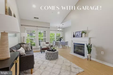4139 Fountainside Ln #302, Fairfax, VA 22030