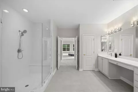 Entry Way - 7136 Ayers Meadow Ln, Springfield, VA 22150 photo 10 of 11