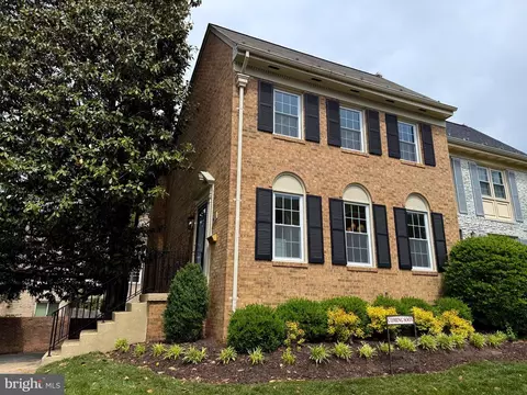 7431 Hallcrest Dr, Mclean, VA 22102