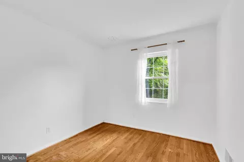 Bedroom - 7517 Axton St, Springfield, VA 22151 photo 5 of 8