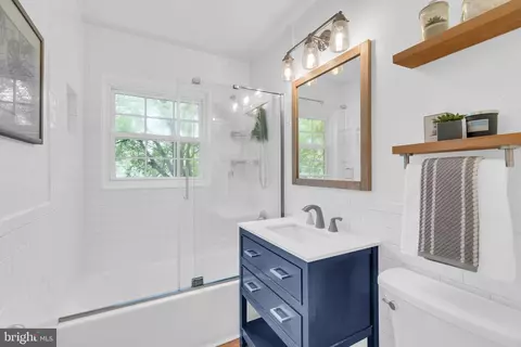 Bath - 7517 Axton St, Springfield, VA 22151 photo 1 of 3