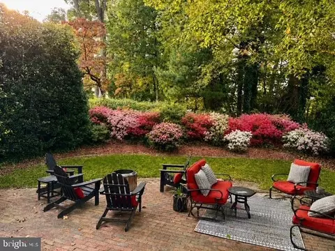 Exterior - 7517 Axton St, Springfield, VA 22151 photo 7 of 10