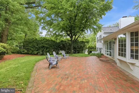 Exterior - 7517 Axton St, Springfield, VA 22151 photo 3 of 10