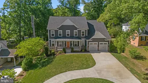 7920 Shreve Rd, Falls Church, VA 22043