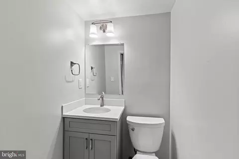 Bath - 6608 Grey Fox Dr, Springfield, VA 22152 photo 4 of 4