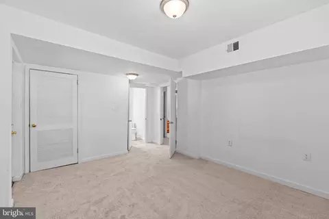 Bedroom - 6608 Grey Fox Dr, Springfield, VA 22152 photo 8 of 8