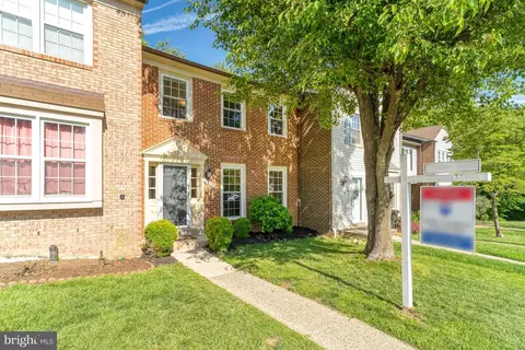 7920 Bubbling Brook Cir, Springfield, VA 22153