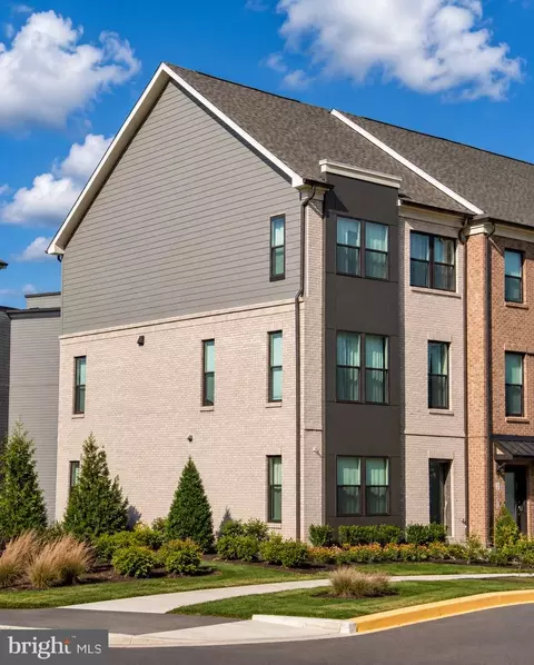 14198 Gypsum Loop, Chantilly, VA 20151