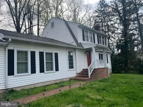 2722 Chain Bridge Rd, Vienna, VA 22181