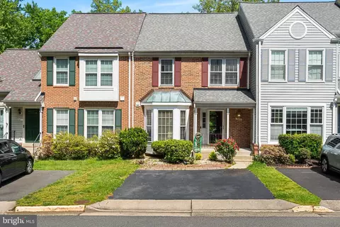 7403 Ridge Oak Ct, Springfield, VA 22153