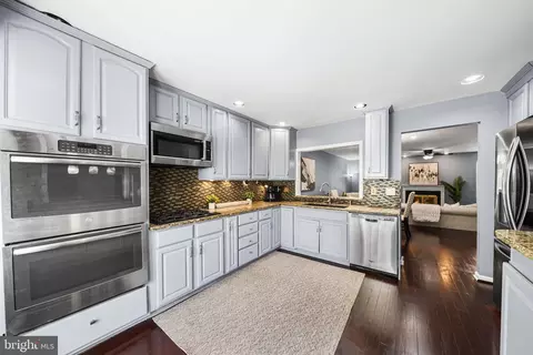 Kitchen - 7403 Ridge Oak Ct, Springfield, VA 22153 photo 2 of 6