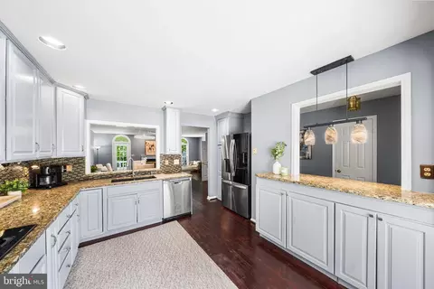 Kitchen - 7403 Ridge Oak Ct, Springfield, VA 22153 photo 3 of 6