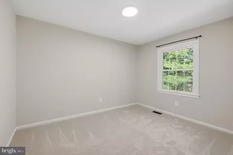 Bedroom - 8575 Tyrolean Way, Springfield, VA 22153 photo 3 of 5