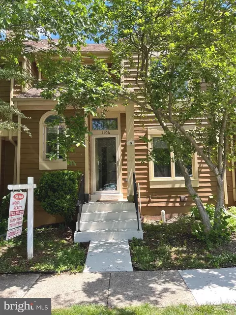 1106 Whitworth Ct, Herndon, VA 20170