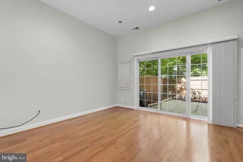Living - 8221 Tory Rd #150, Springfield, VA 22152 photo 1 of 7