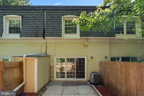 Exterior - 8221 Tory Rd #150, Springfield, VA 22152 photo 3 of 4