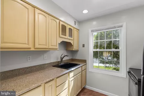 Kitchen - 8221 Tory Rd #150, Springfield, VA 22152 photo 2 of 3