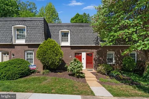 8221 Tory Rd #150, Springfield, VA 22152