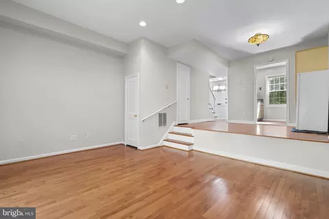 Living - 8221 Tory Rd #150, Springfield, VA 22152 photo 3 of 7