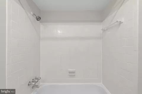 Bath - 8221 Tory Rd #150, Springfield, VA 22152 photo 2 of 2