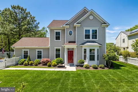 633 Spring St, Herndon, VA 20170
