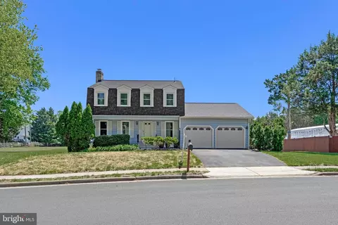 4613 Fillingame Dr, Chantilly, VA 20151