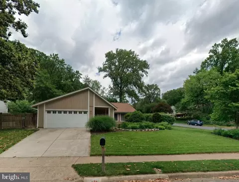 10410 Nellie White Ln, Fairfax, VA 22032