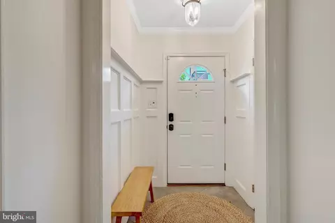 Entry Way - 1122 Kensington Rd, Mclean, VA 22101 photo 1 of 4