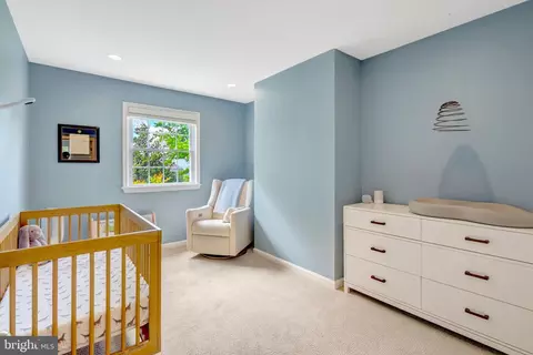 Bedroom - 1122 Kensington Rd, Mclean, VA 22101 photo 3 of 5