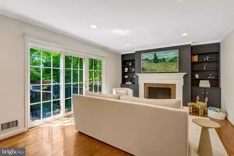 Living - 1122 Kensington Rd, Mclean, VA 22101 photo 1 of 3