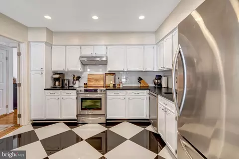 Kitchen - 1122 Kensington Rd, Mclean, VA 22101 photo 1 of 2