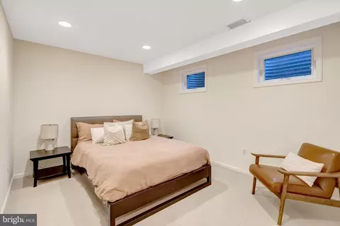 Bedroom - 1122 Kensington Rd, Mclean, VA 22101 photo 4 of 5