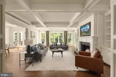 Living - 6719 Wemberly Way, Mclean, VA 22101 photo 1 of 1