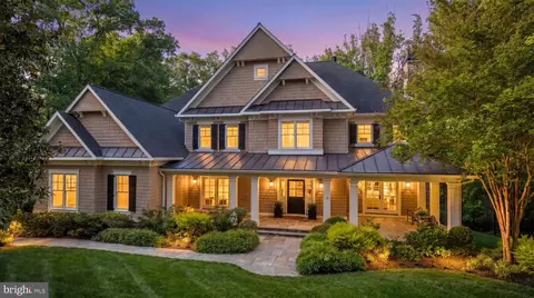 Exterior - 6719 Wemberly Way, Mclean, VA 22101 photo 4 of 5