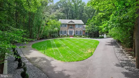 8604 Beaver Pond Ln, Fairfax Station, VA 22039