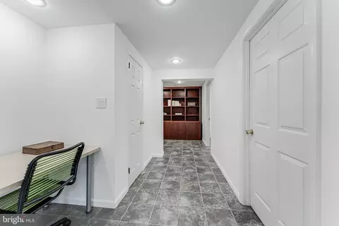 Entry Way - 2362 Albot Rd, Reston, VA 20191 photo 2 of 2