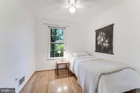 Bedroom - 2362 Albot Rd, Reston, VA 20191 photo 8 of 9