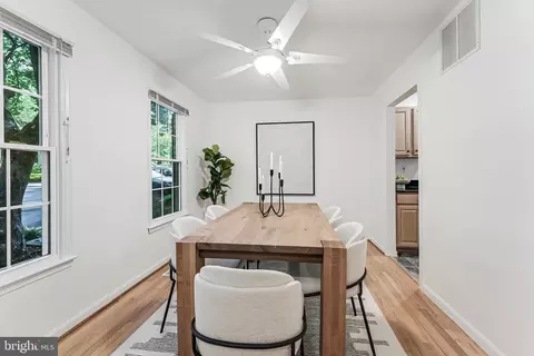 Dining - 2362 Albot Rd, Reston, VA 20191 photo 2 of 3