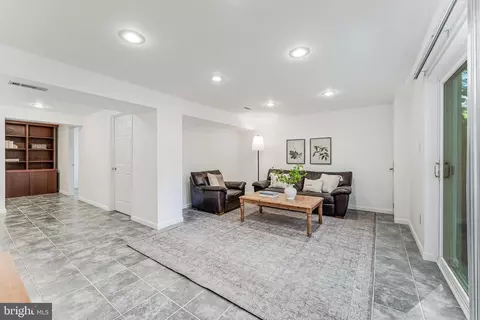 Living - 2362 Albot Rd, Reston, VA 20191 photo 3 of 4