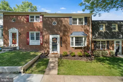 6865 Brian Michael Ct, Springfield, VA 22153