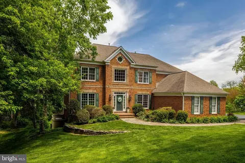 11394 Fox Vale Glen Ct, Oakton, VA 22124