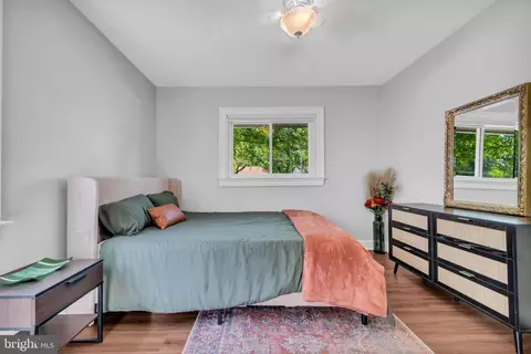 Bedroom - 7418 Blackford St, Springfield, VA 22151 photo 3 of 12