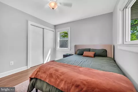 Bedroom - 7418 Blackford St, Springfield, VA 22151 photo 4 of 12