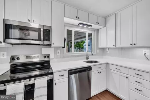 Kitchen - 7418 Blackford St, Springfield, VA 22151 photo 2 of 2