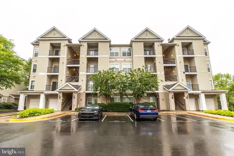 5121 B Travis Edward Way #B, Centreville, VA 20120