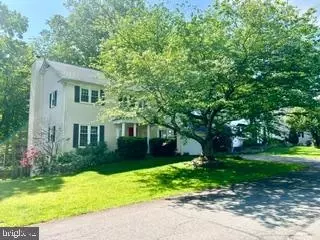 10142 Marshall Pond Rd, Burke, VA 22015