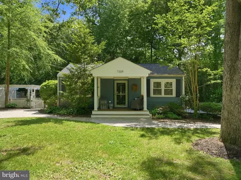 Exterior - 7309 Neuman St, Springfield, VA 22150 photo 9 of 9